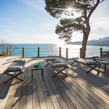 Magnifique Manoir Face A La Mer Hébergement de vacances Cassis